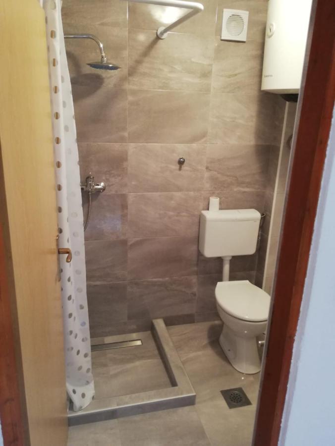 Leo Appartement Vir Buitenkant foto