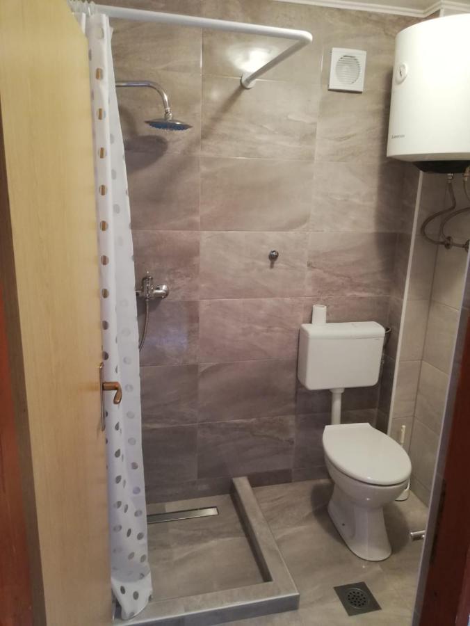 Leo Appartement Vir Buitenkant foto