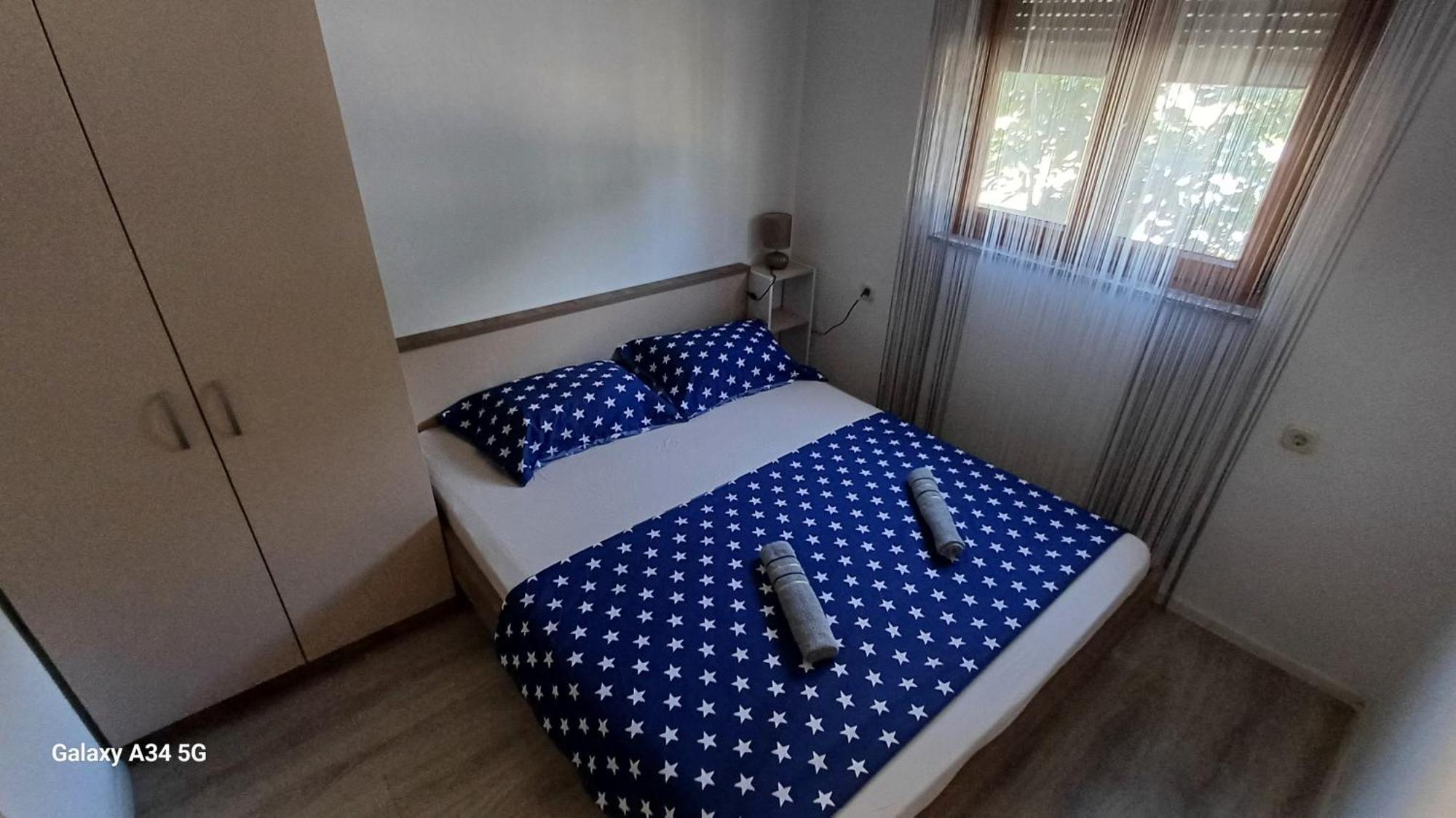 Leo Appartement Vir Buitenkant foto